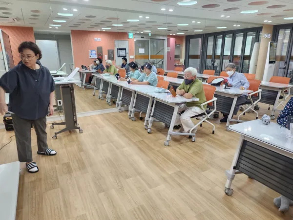 2026년 사회참여지원 평생교육활동 '스마트기기교육' 9회기 진행